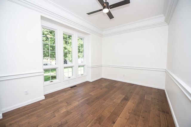 4782 S Turnberry Avenue, Springfield, MO 65810