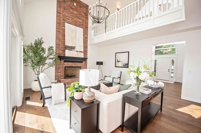 4782 S Turnberry Avenue, Springfield, MO 65810