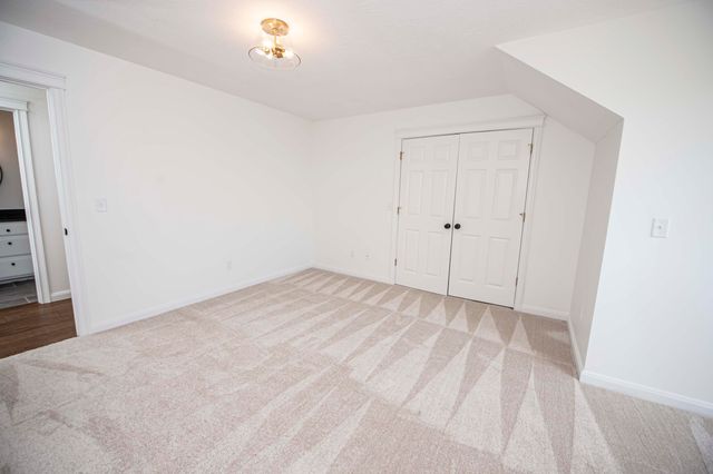 4782 S Turnberry Avenue, Springfield, MO 65810