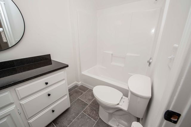 4782 S Turnberry Avenue, Springfield, MO 65810