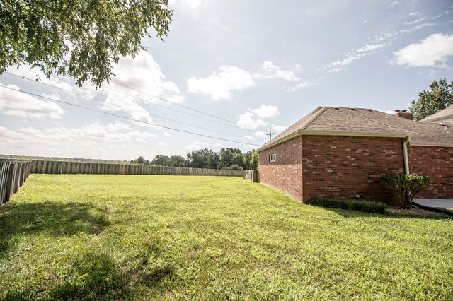 4782 S Turnberry Avenue, Springfield, MO 65810