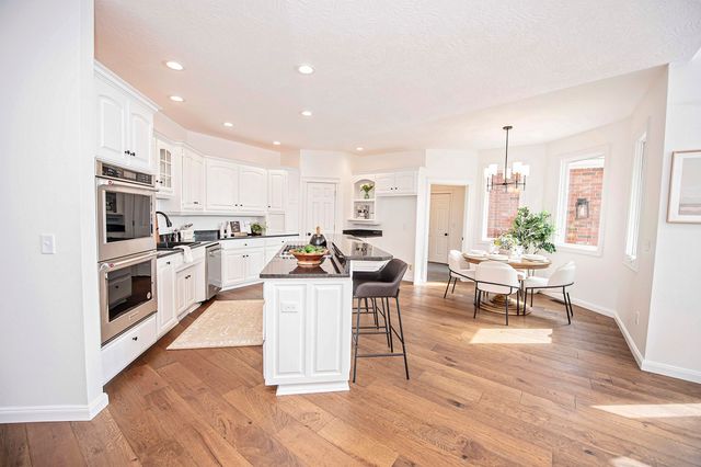 4782 S Turnberry Avenue, Springfield, MO 65810