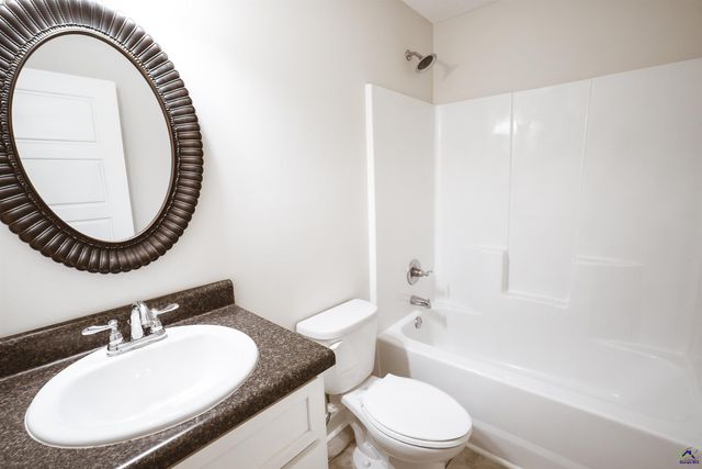 106 Ellington Court, Perry, GA 31069