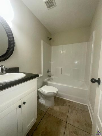 106 Ellington Court, Perry, GA 31069