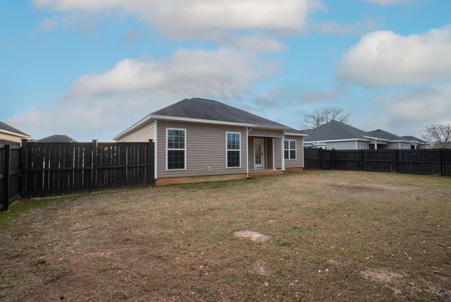 106 Ellington Court, Perry, GA 31069