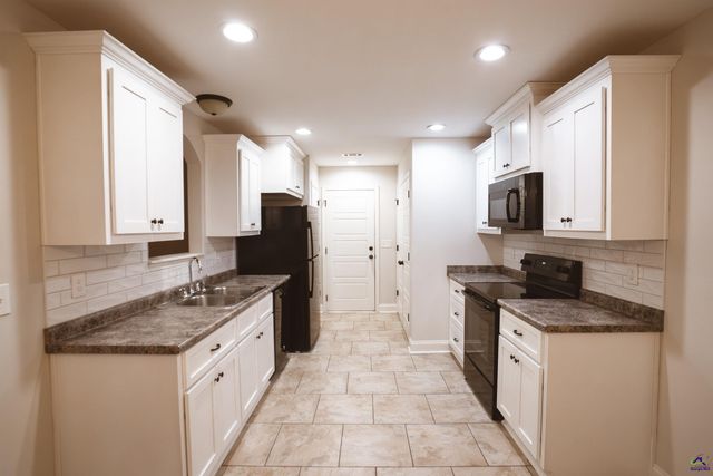 106 Ellington Court, Perry, GA 31069