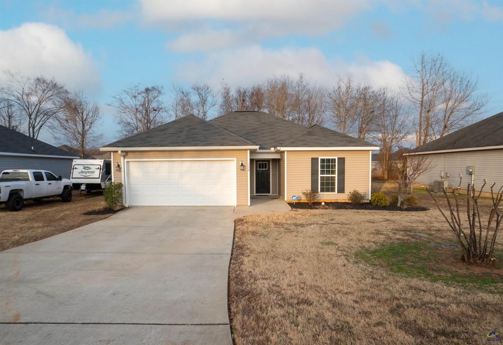 106 Ellington Court, Perry, GA 31069