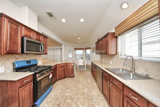 8714 Seven Pines Lane, Houston, TX 77083