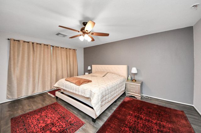 8714 Seven Pines Lane, Houston, TX 77083