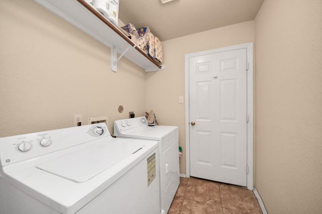 8714 Seven Pines Lane, Houston, TX 77083