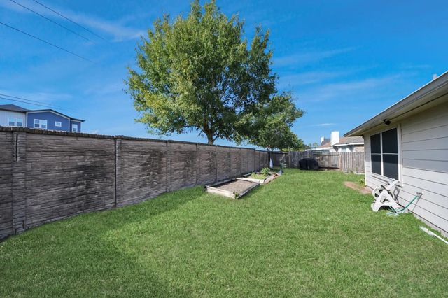 8714 Seven Pines Lane, Houston, TX 77083