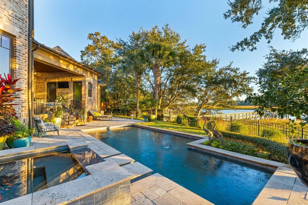 Image 10 of property listing at 428 Ralston Creek Street, Daniel Island, SC 29492