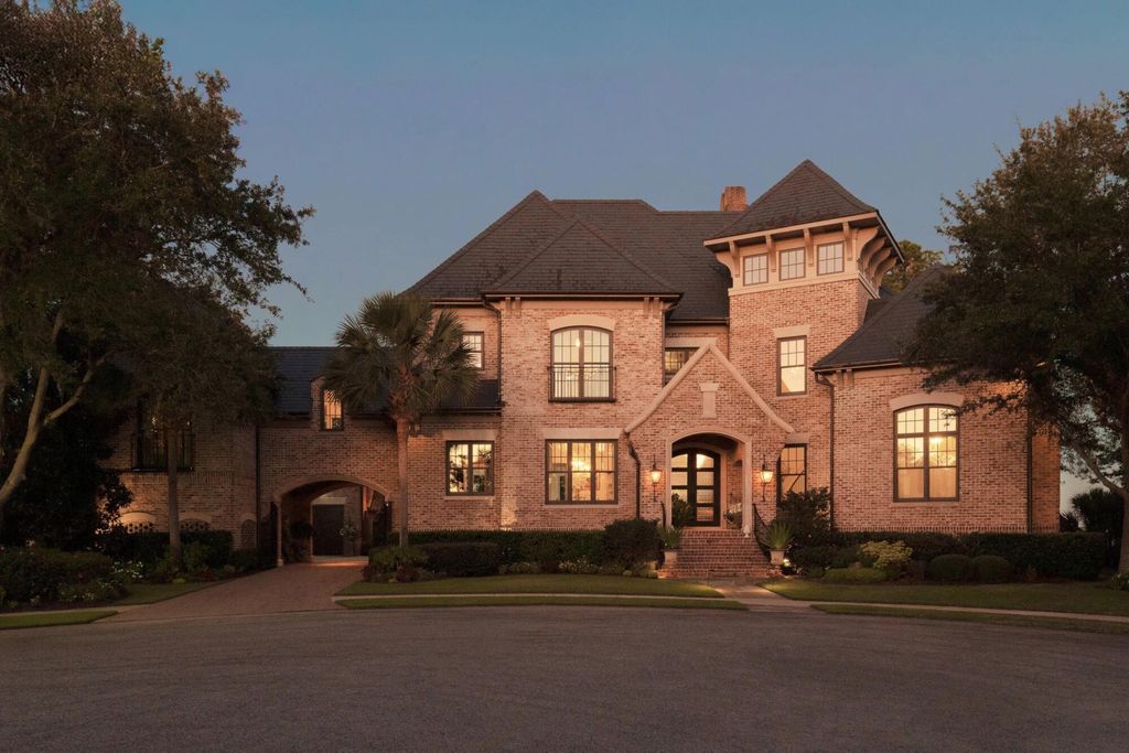 Image 17 of property listing at 428 Ralston Creek Street, Daniel Island, SC 29492