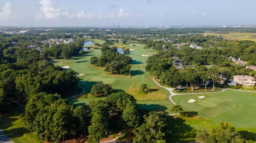 Image 94 of property listing at 428 Ralston Creek Street, Daniel Island, SC 29492