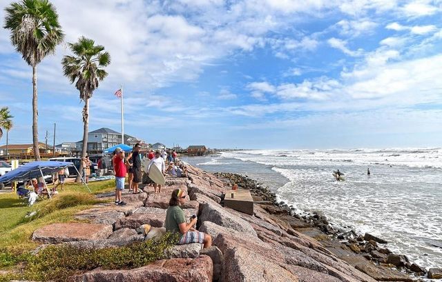 00 Treaty, Surfside Beach, TX 77541