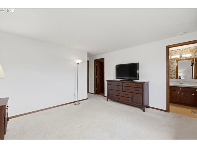 361 Sw NANCY Ave, Gresham, OR 97030