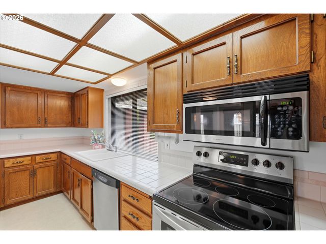 361 Sw NANCY Ave, Gresham, OR 97030