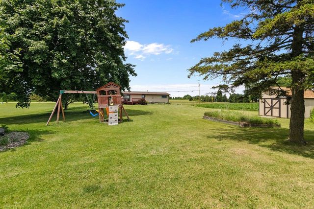4400 COUNTY ROAD T, Oshkosh, WI 54904