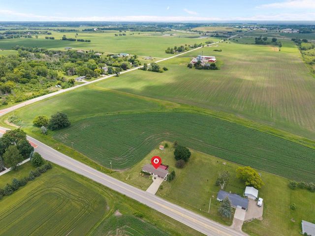 4400 COUNTY ROAD T, Oshkosh, WI 54904