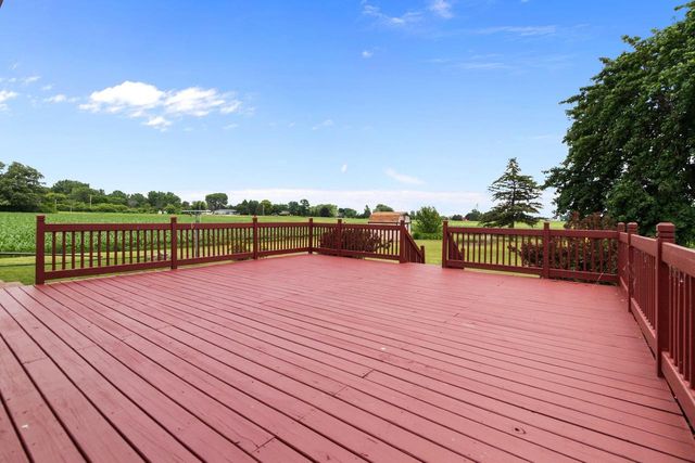 4400 COUNTY ROAD T, Oshkosh, WI 54904