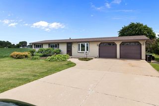 4400 COUNTY ROAD T, Oshkosh, WI 54904