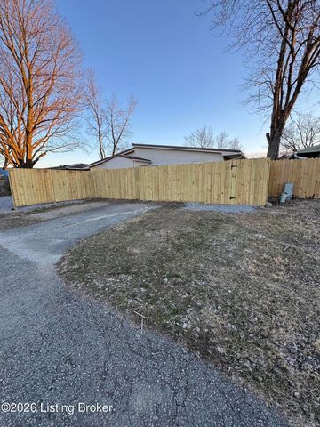 6605 Vandre Ave, Louisville, KY 40228