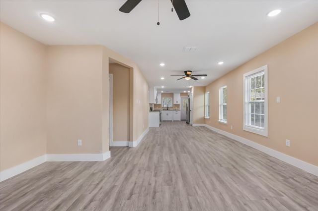 3236 Tom Ellen Street, Fort Worth, TX 76111