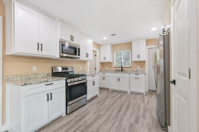 3236 Tom Ellen Street, Fort Worth, TX 76111