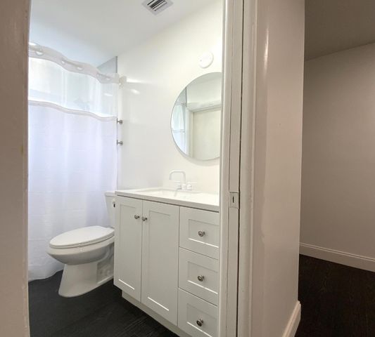 3521 NW 29th Street, Lauderdale Lakes, FL 33311