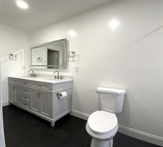 3521 NW 29th Street, Lauderdale Lakes, FL 33311