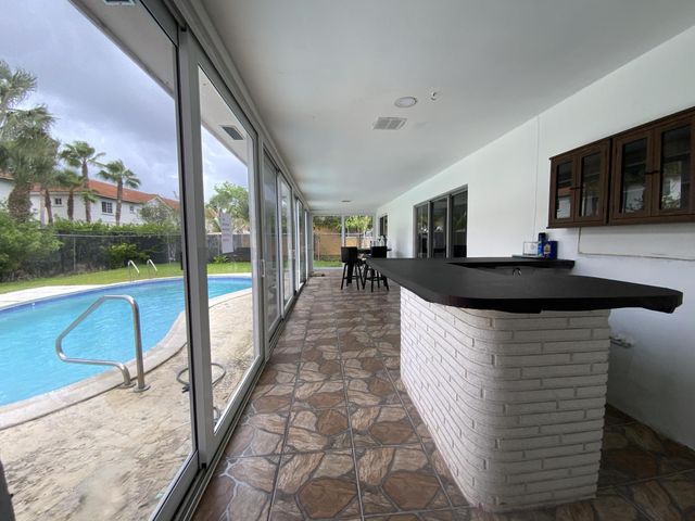 3521 NW 29th Street, Lauderdale Lakes, FL 33311