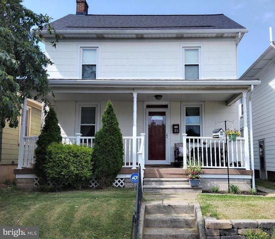 221 PRINCESS ST, Hanover, PA 17331
