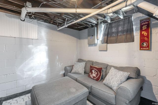 1022 Division Street, Mishawaka, IN 46545