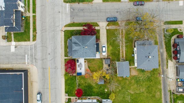 1022 Division Street, Mishawaka, IN 46545