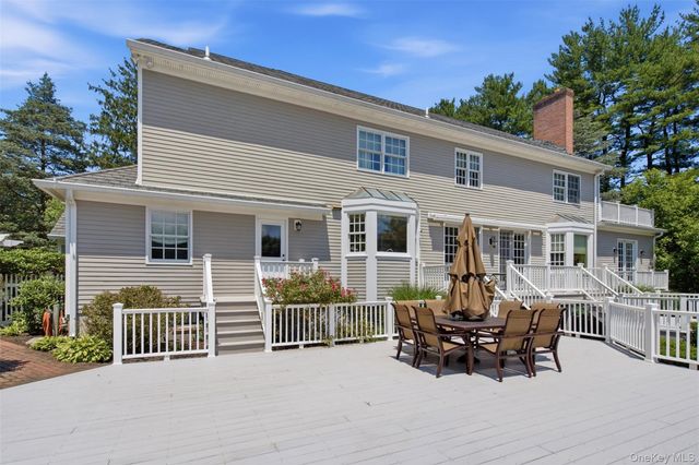 61 Linden Lane, Upper Brookville, NY 11545