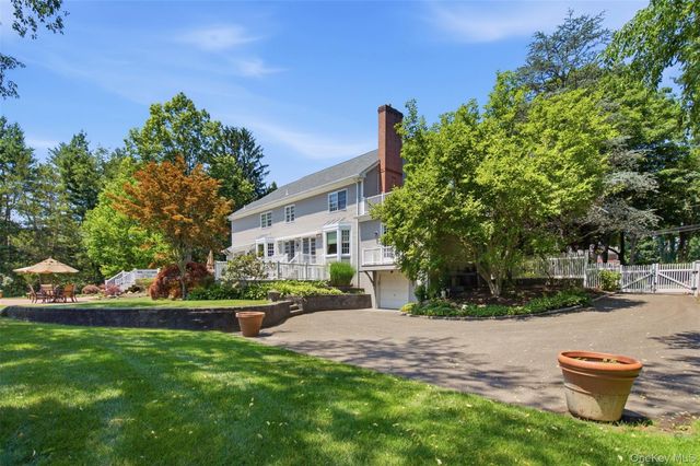 61 Linden Lane, Upper Brookville, NY 11545