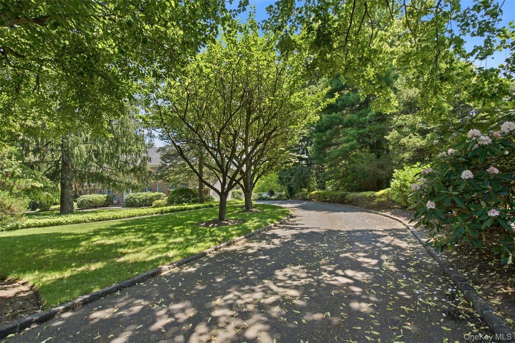 61 Linden Lane, Upper Brookville, NY 11545 — photo 2