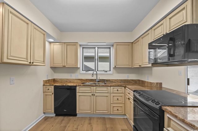 102 St. Andrews Ln., Myrtle Beach, SC 29588