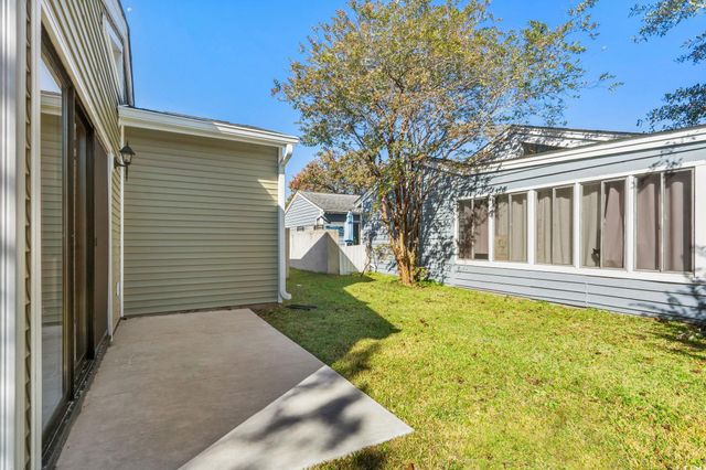 102 St. Andrews Ln., Myrtle Beach, SC 29588