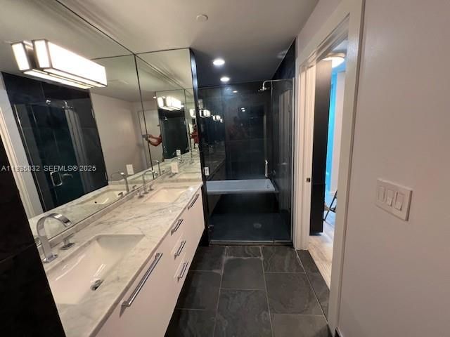 900 Biscayne Blvd 5605, Miami, FL 33132