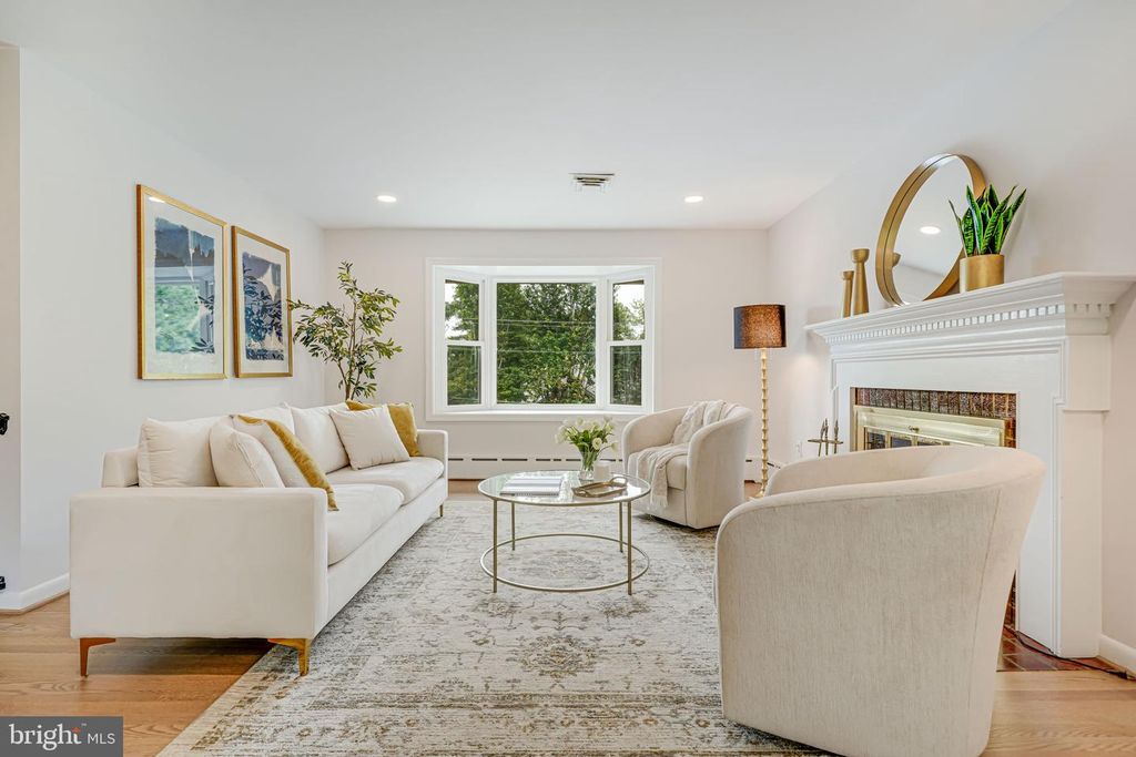 2566 MILITARY RD, Arlington, VA 22207