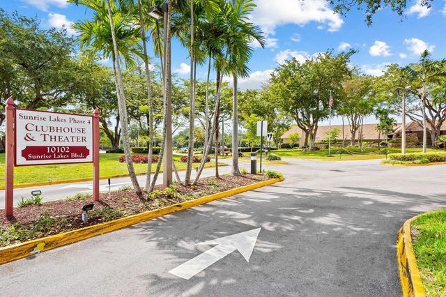 10442 Sunrise Lakes Boulevard 111, Sunrise, FL 33322