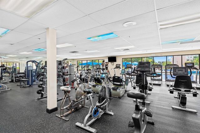 10442 Sunrise Lakes Boulevard 111, Sunrise, FL 33322