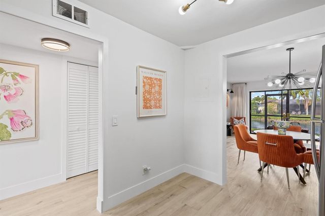 10442 Sunrise Lakes Boulevard 111, Sunrise, FL 33322