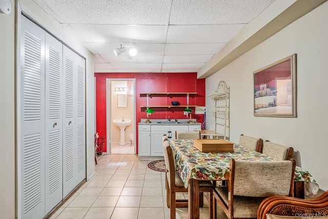 22 Jerusalem Hollow Road, Manorville, NY 11949