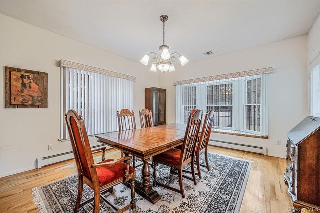 22 Jerusalem Hollow Road, Manorville, NY 11949