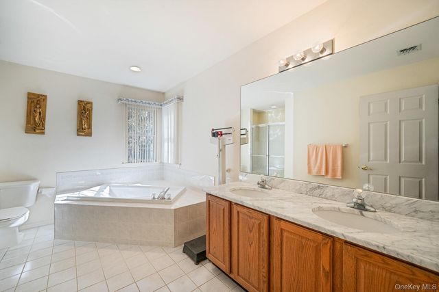 22 Jerusalem Hollow Road, Manorville, NY 11949