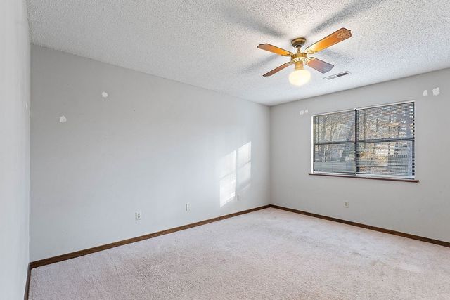 4 Osmington Lane, Bella Vista, AR 72714