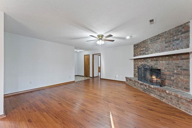 4 Osmington Lane, Bella Vista, AR 72714