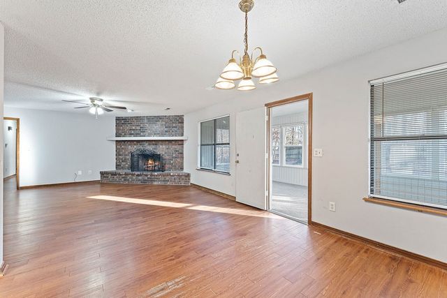 4 Osmington Lane, Bella Vista, AR 72714